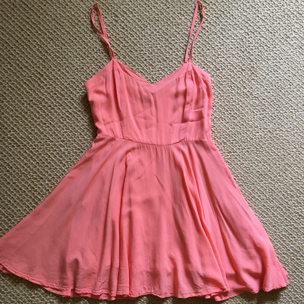 Aritzia Talulua Orange Dress. Size 4